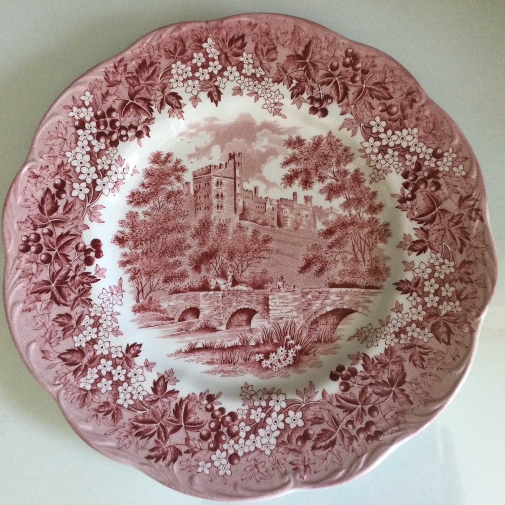 Vintage J & G Meakin Ironstone Haddon Hall Plate